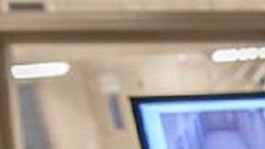 Primero, ICE detuvo a Rocío Rebollar Gómez, y ahora USCIS rechaza su petición de protección específica para familiares de militares, por lo que Rebollar se enfrenta a la deportación.