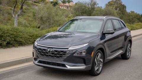 El Hyundai Nexo es uno de los pocos tres autos de hidrógeno en los Estados Unidos con celdas que se recargan por sí solas