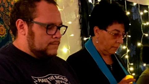 A dos años de la tragedia, trabajadores inmigrantes que laboraban en el festival Route 91 Harvest recuerdan el drama vivido,