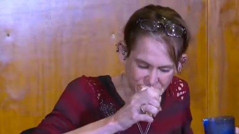 Molly Schuyler es una comedora que gusta competir y romper récords.
Screenshot de Youtube