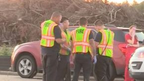La niña caminaba con su hermano, que viajaba en bicicleta, cuando fue impactada en la cuadra 15000 de la calle Ella.