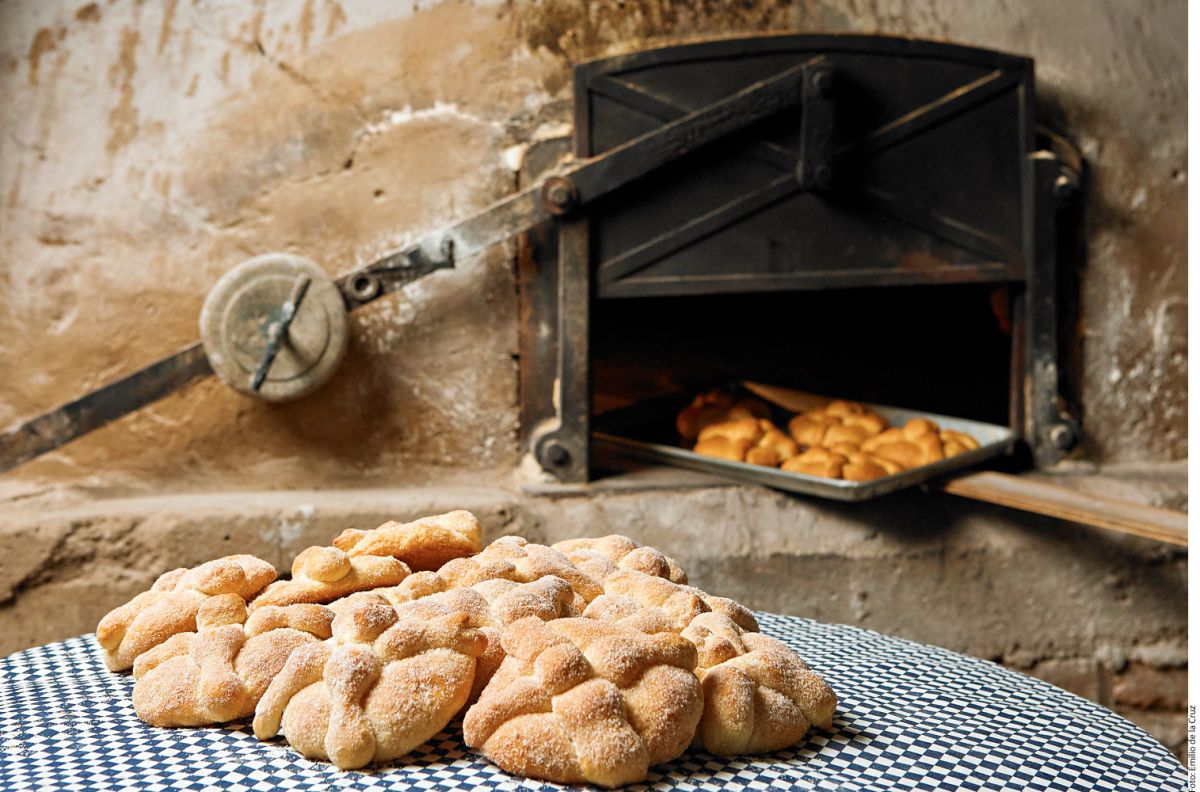 Preparando el festejo: Tentadoras recetas de pan de muerto casero - La  Opinión