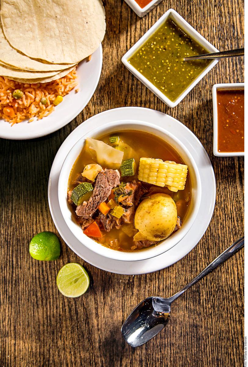 El cocido más nutritivo: Reconfortante Puchero de res al estilo mexicano -  La Opinión