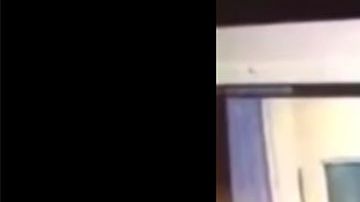El momento en que el hombre golpea a una mujer.