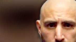 Robert Solís enfrenta cargos de asesinato capital.