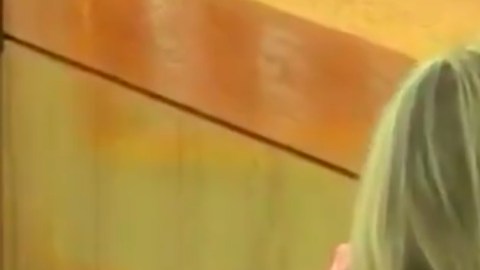 El joven Brandt Jean abrazó a la asesina de su hermano en plena sala de juicios.