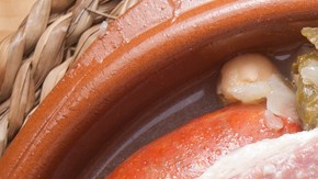 El cocido gallego es muy típico de esta temporada en aquella región de España.