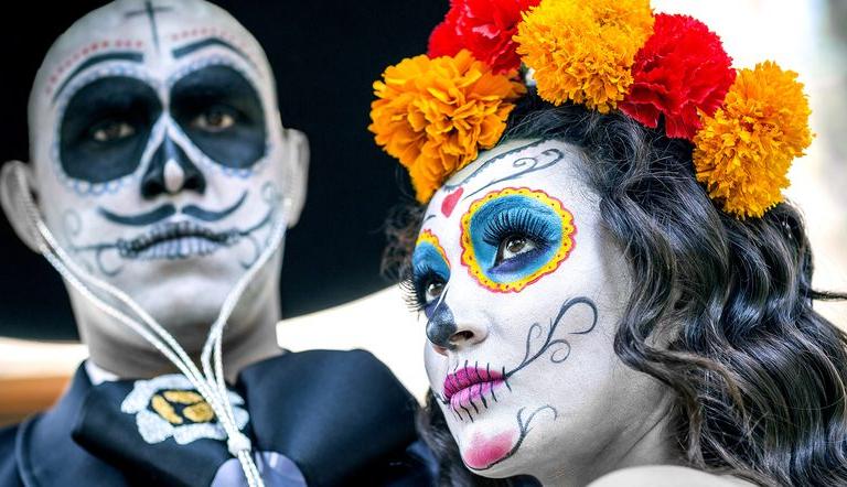Sinceramente magia suizo Los 10 mejores disfraces de Halloween al estilo mexicano - La Opinión
