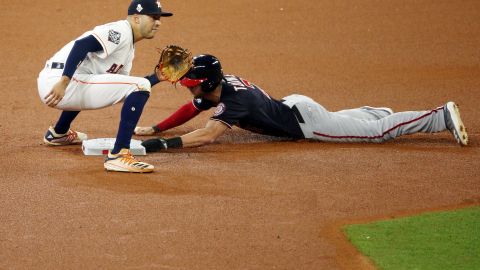 Trea Turner se robó la base y con ello millones de tacos para todos en Estados Unidos.