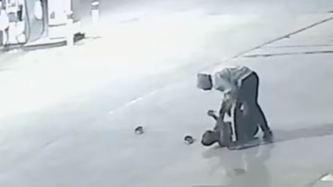 Sospechosos atacan a mujer de tercera edad para robarle su camioneta.