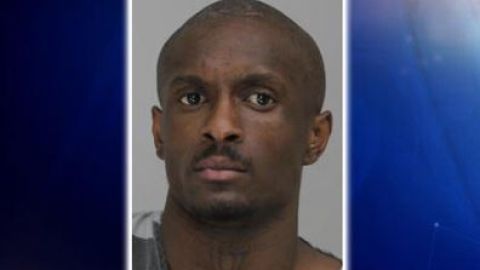 Kristopher Charles Martin Brown, de 19 años, también ha sido acusado de robo de automóviles y por posesión de un arma de fuego robada.
