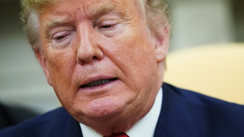 Donald Trump busca por todos los medios evitar presentar sus finanzas.