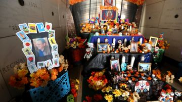 11/01/19 / LOS ANGELES/ Dia de los Muertos celebration at Calvary Cemetery in East Los Angeles (Aurelia Ventura/La Opinión)