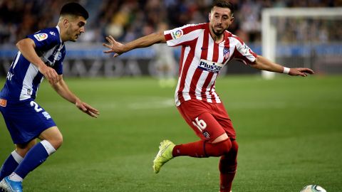 Habrá duelo de mexicanos cuando Javier ‘Chicharito’ Hernández y el Sevilla enfrenten al Atlético de Madrid de Héctor Herrera.