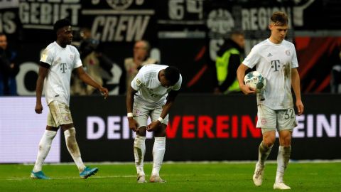 El Bayern Munich tuvo una tarde negra y cayó goleado en casa 5-1 ante el Eintracht Fráncfort