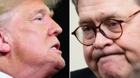 Donald Trump negó haberle pedido a William Barr que lo defendiera.