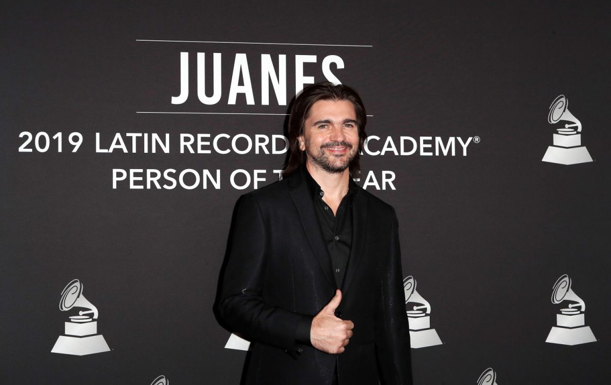 Juanes, el primer protagonista de los Latin Grammys - La Opinión
