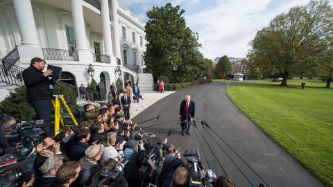 El presidente Trump en una breve conferencia de prensa.