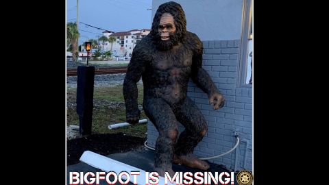 Hay un detective de la policía de Boynton Beach a cargo del rescate de Bigfoot.