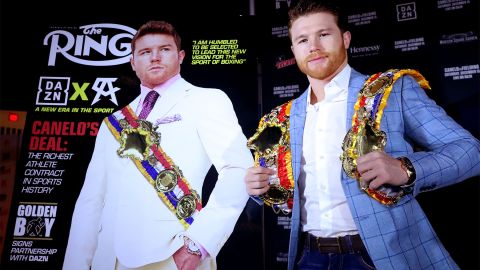 'Canelo' Álvarez en una portada de la revista The Ring en 2018.