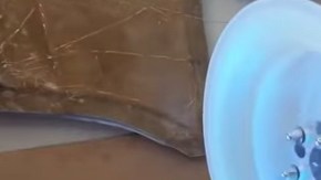 El "Epoxy" es un polímero que mezclado con endurecedores es mu resistente