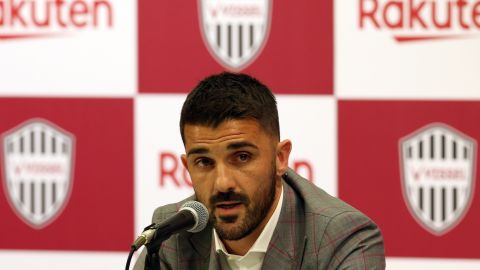 David Villa anunció su retiro de las canchas en Japón.