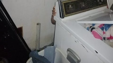 Cámaras de seguridad mostraron que el hombre había ingresado a su casa.