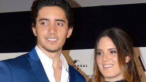Alex, América y Camila Fernández, con su mamá