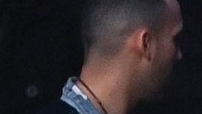 El presidente Trump estuvo a pocas filas de distancia de la jaula de batallas.