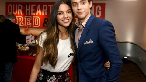 Olivia Rodrigo y Joshua Bassett, son los protagonistas de "High School Musical: The Musical: The Series"