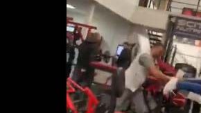 La trifulca se reportó  este jueves en Ab Salute Gym, de Brentwood.