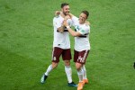 Miguel Layún y Javier 'Chicharito' Hernández.