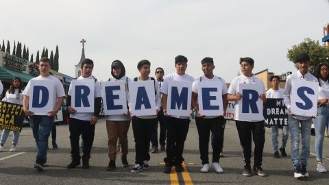 La Acción Diferida para los Llegados en la Infancia (DACA) se aprobó en 2012 durante el gobierno de Obama./ fotos: archivo.