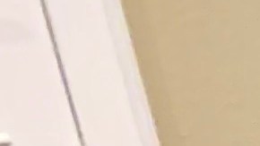 Jessica Valenzuela y sus hijos Paola, Emanuel, Emma y Samara; y su hermana Gabriela, solicitantes de asilo encontraron un lugar donde vivir. (Araceli Martínez/La Opinión)