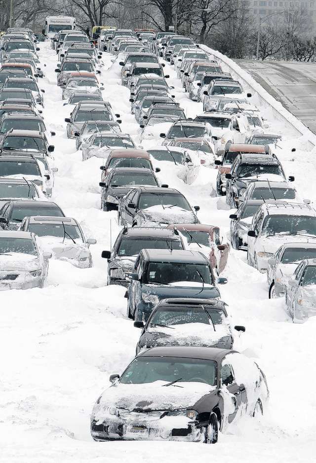 Los efectos en el tráfico de una  tormenta de nieve en Chicago en el 2011.