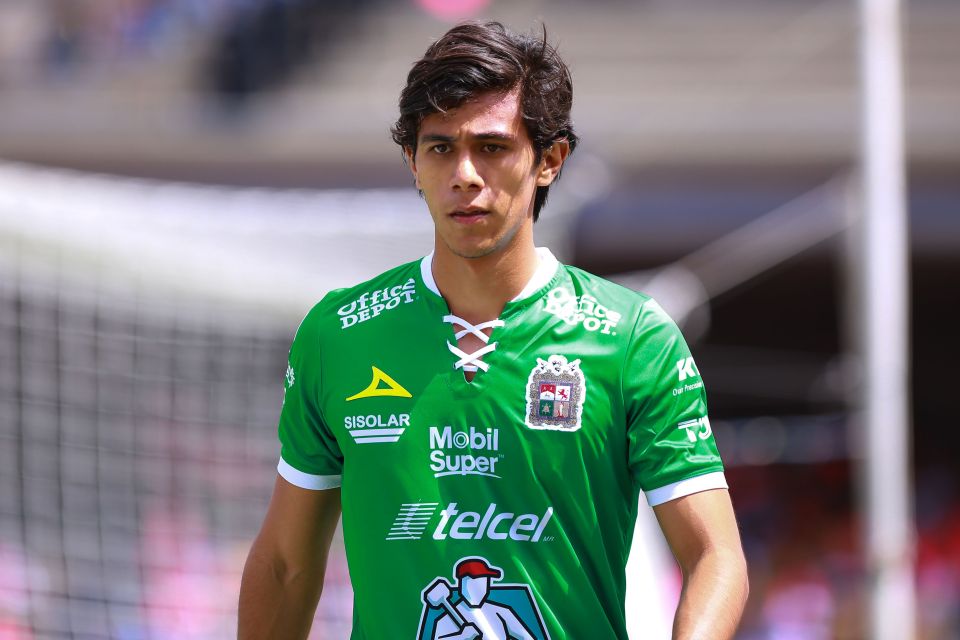 Aunque es el sueño de Peláez en Chivas León pretende quedarse con JJ