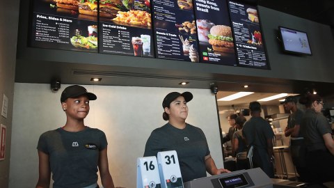 Fueron 38,000 empleados los que se sumaron a esta demanda.
