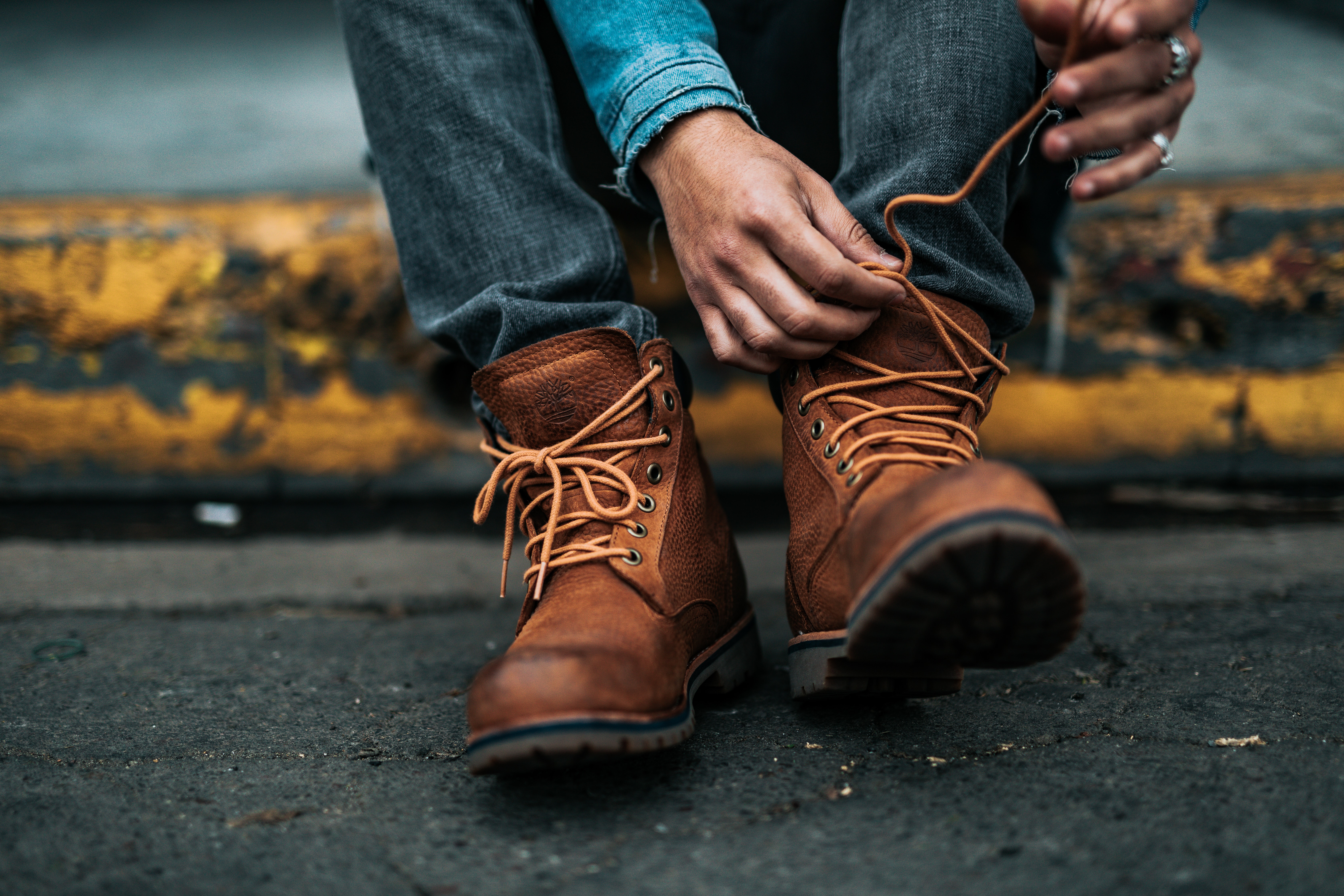 Los 5 mejores estilos de zapatos para hombres que sufren ...