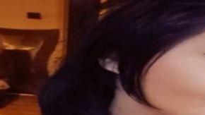 Helen ha desarrollado problemas de salud por el tamaño de sus senos.