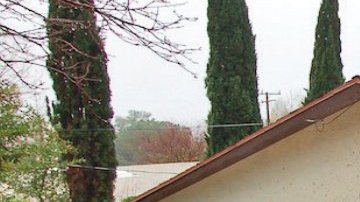 La tormenta puede traer deslaves, en especial en zonas afectadas por recientes incendios.