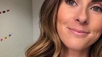 La periodista cubrió el partido de la NFL en México.