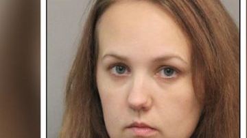 Mariah Davis-Webster, de 30 años, agredió al hombre.