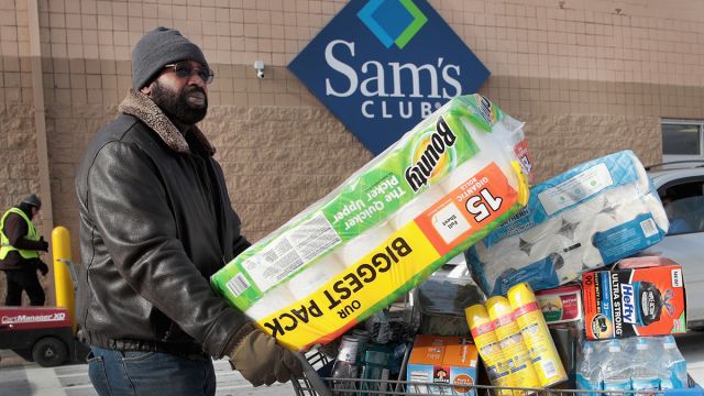 Cómo comprar en Sam's Club sin tener una membresía de socio - La Opinión