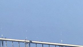 Los salvavidas limpiaron la playa en profundidad.