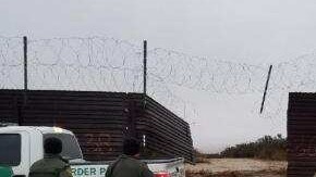 Muro fronterizo cortado