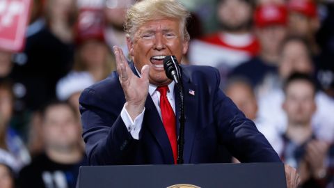 Donald Trump protestó que la Cámara Baja apruebe el juicio político.