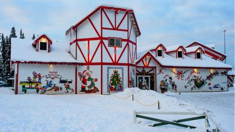 110280698_northpole1