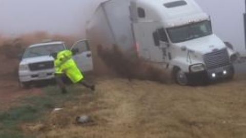 El choque fue captado en video.