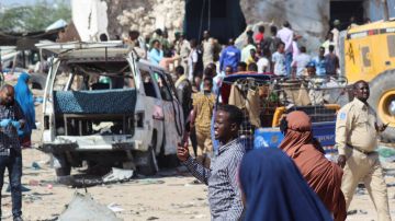 El atentado causó una gran explosión en Mogadiscio, Somalia.