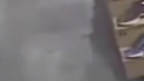 La policía ha pedido la colaboración ciudadana para dar con los sospechosos.